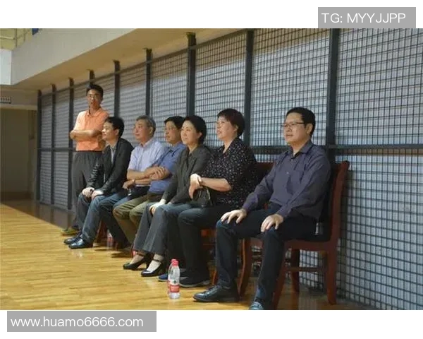 重庆排球队状态引发热议球迷对球队表现的争议与期待交织