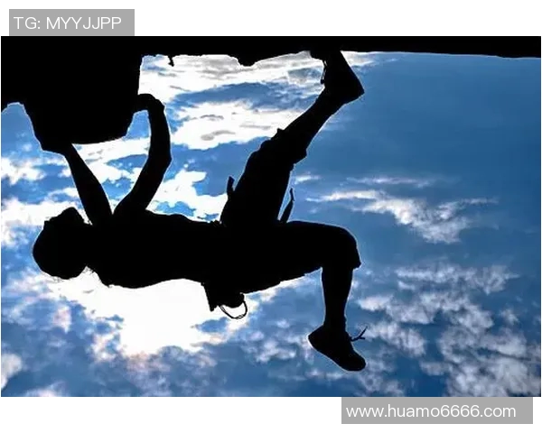 实时新闻深入分析重庆攀岩队独特进攻战术与技巧运用的全景解读